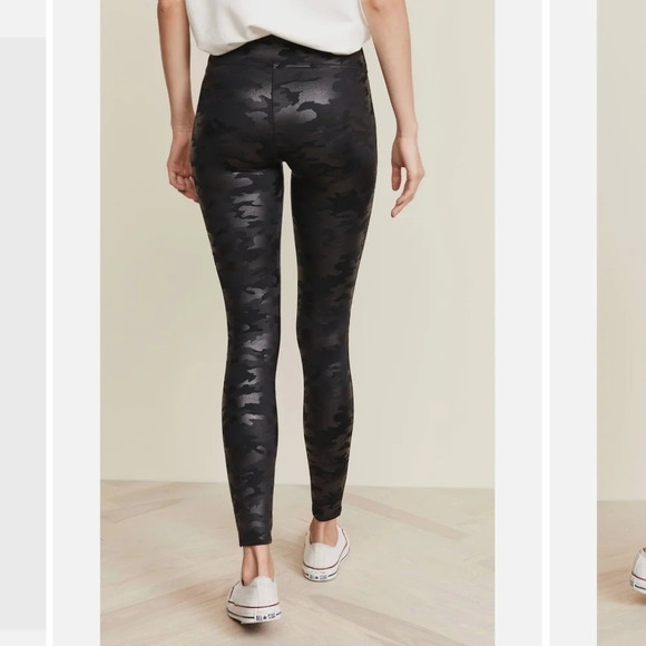 FAUX Leather black Camo Matte high waisted Leggings Blk size Xsmall - Picture 8 of 8